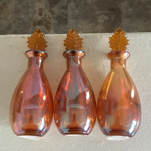 NWT Set of 3 Two Tone Iridescent Amber Decorative Glass Bottles w/ Leaf Tops 🍁 - Picture 13 of 17